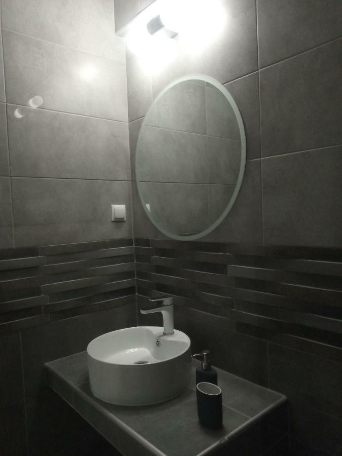 New Apartment Near Metro Larissis In The Centre Of 아테네 외부 사진